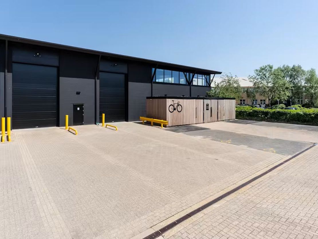 Units E&F Heathrow West Business Park, Langley, Heron Drive, Langley, SL3 8XP