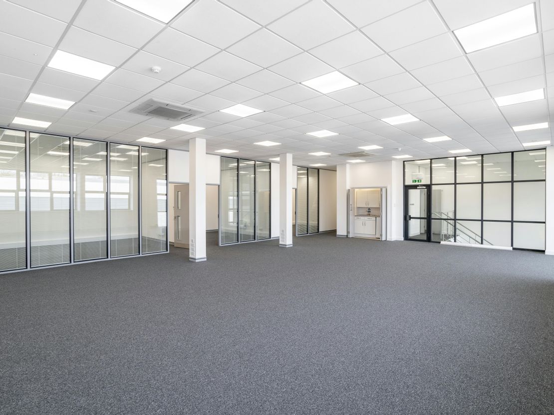 Unit 3, Nimbus Park, Dunstable, Bedfordshire, LU5 5WZ
