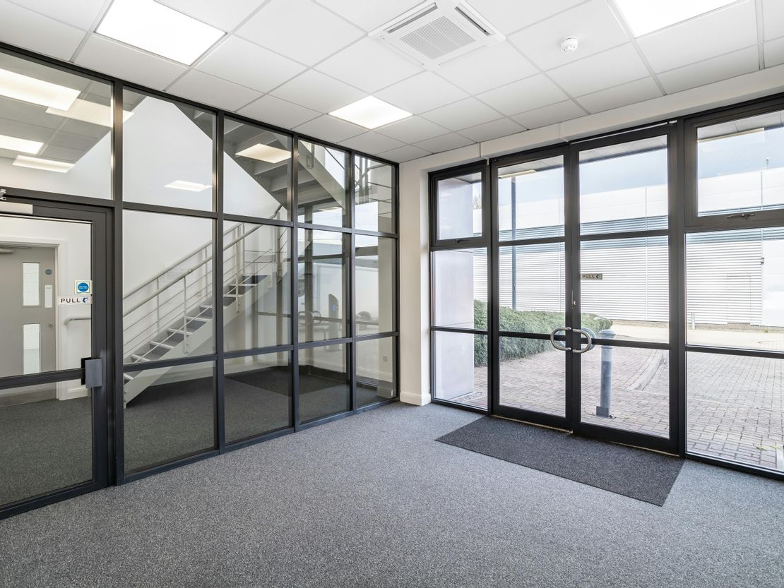 Unit 3, Nimbus Park, Dunstable, Bedfordshire, LU5 5WZ