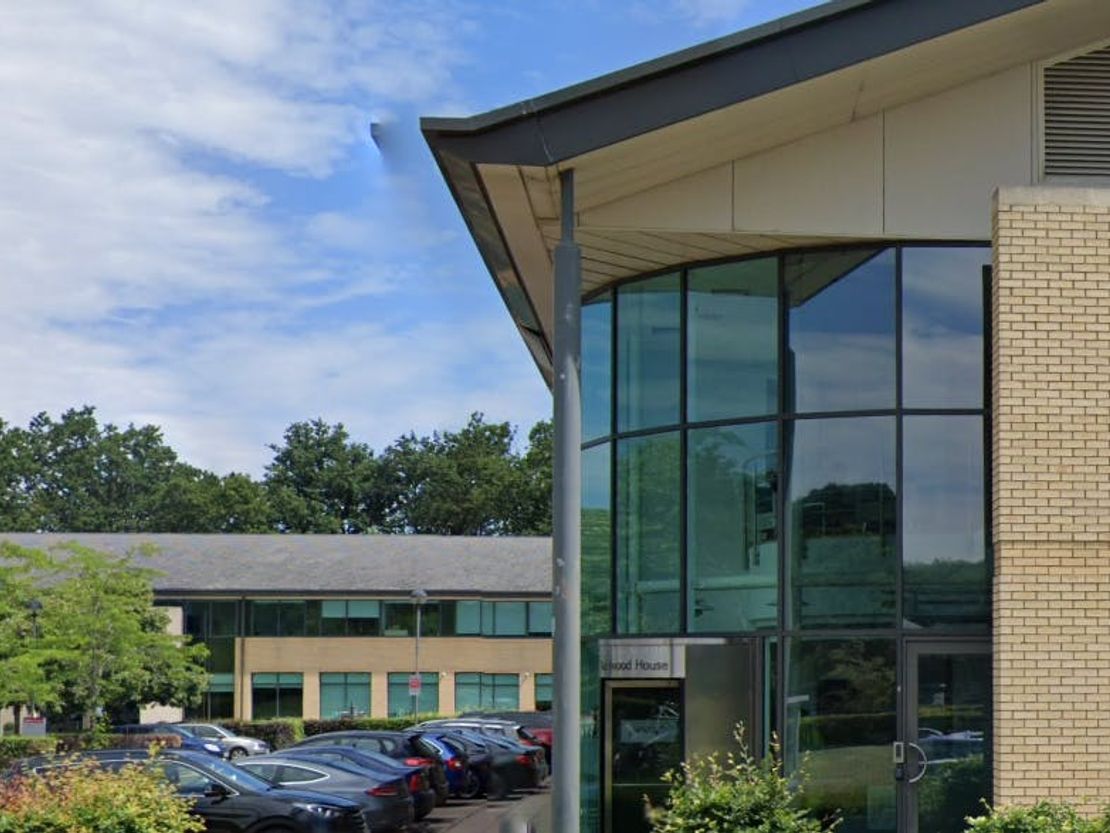 2 Hazelwood, Chineham Park, Basingstoke, RG24 8WZ