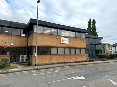Property Image for 5b Clifton Court, Clifton Road, Cambridge, East Of England, CB1 7BN