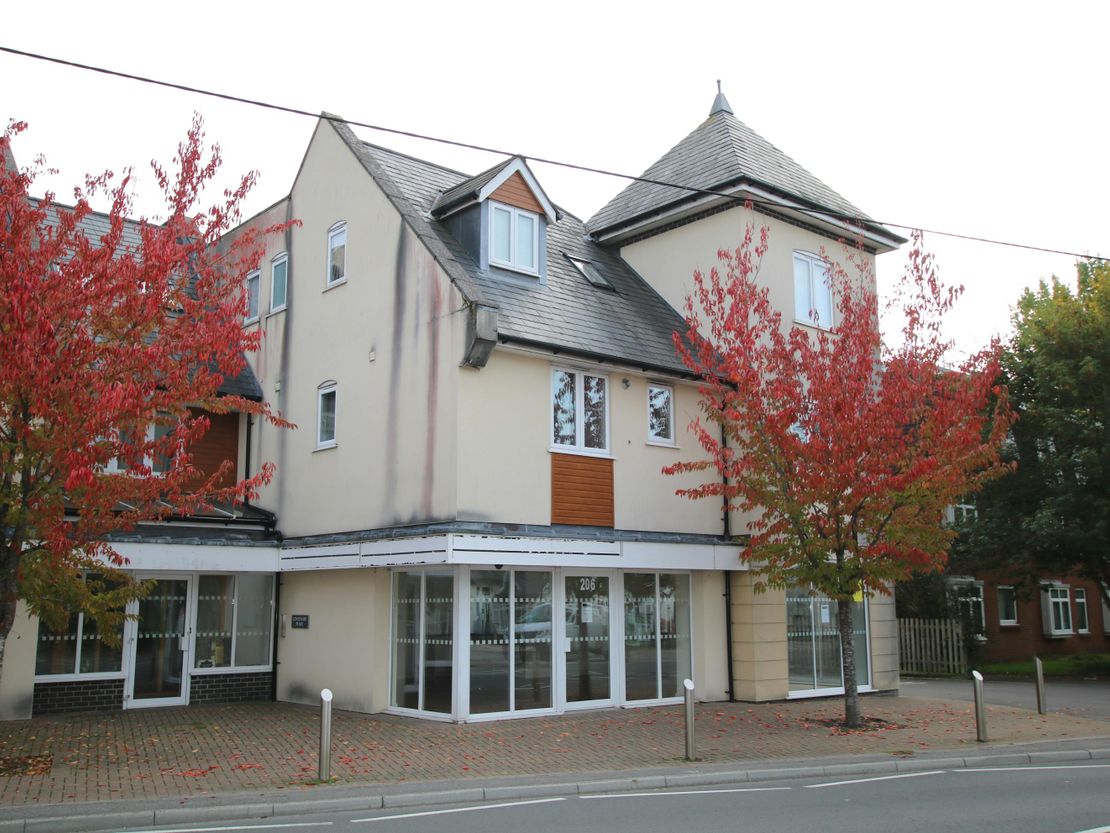 Unit B, Centenary Place, 206 Station Road, West Moors, BH22 0JF