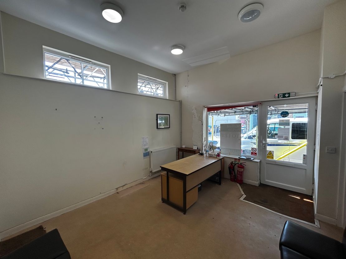 4 Cambridge Road, Walmer, Deal, Kent, CT14 7HG
