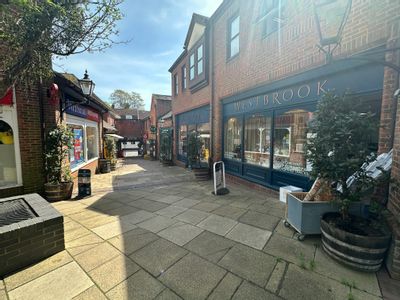 Property Image for 11 Westbrook Walk, Alton, GU34 1HZ