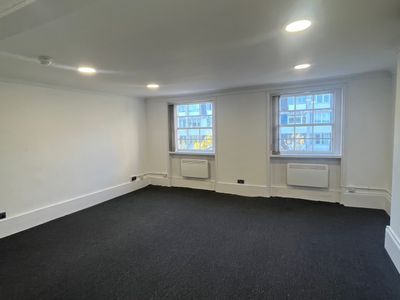 Property Image for 135 Notting Hill Gate, London, Greater London, W11 3LB