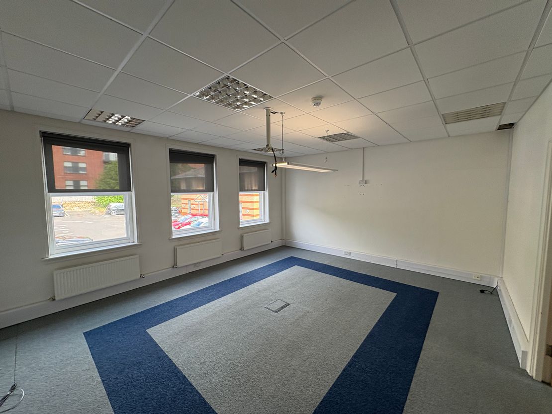 1st Floor, Hayworthe House, Market Place, Haywards Heath, West Sussex, RH16 1DB