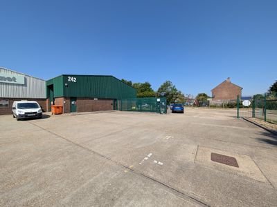Property Image for 242 Gosport Road, Fareham, Hampshire, PO16 0SS