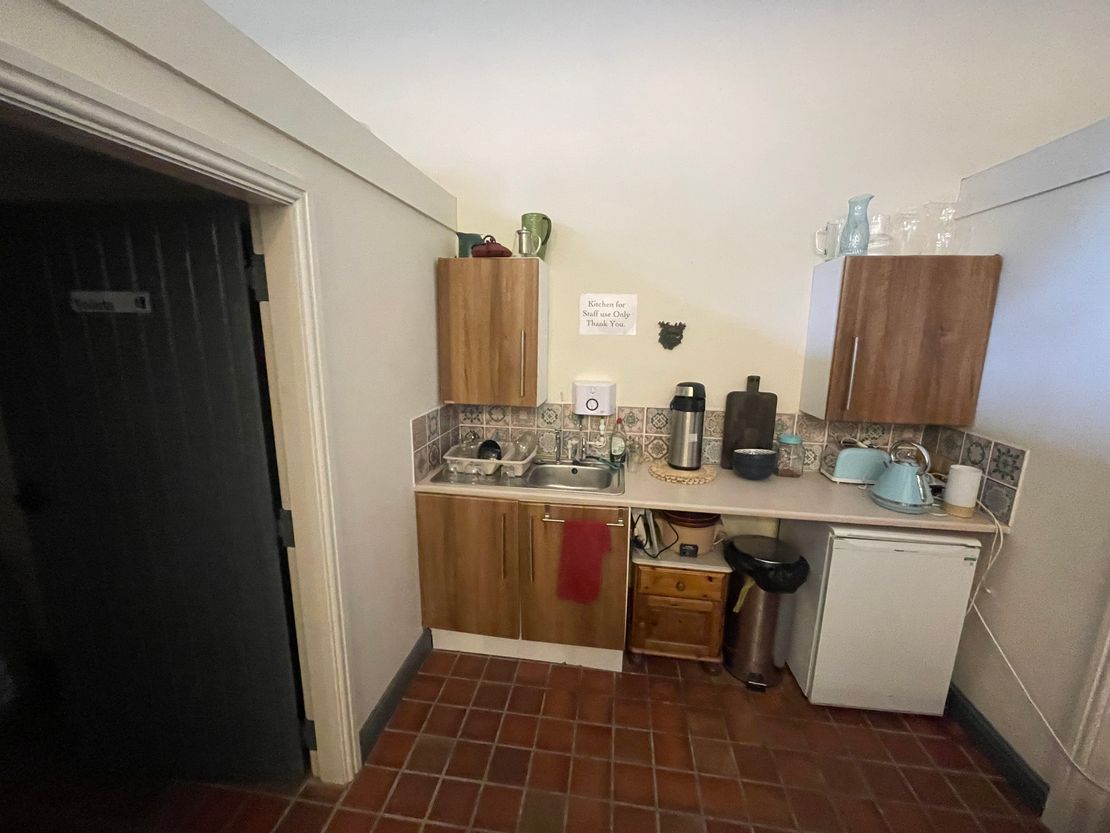 Fferm Workshops, Pontblyddyn, Mold, Flintshire, CH7 4HN
