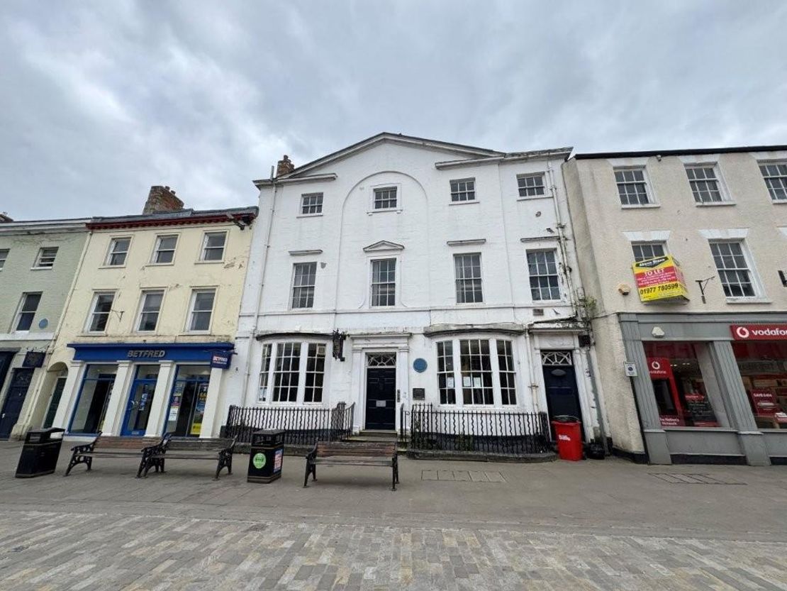 5 - 7 Market Place, Pontefract
