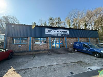 Property Image for 333 Connaught Road, Brookwood, Woking, GU24 0AD