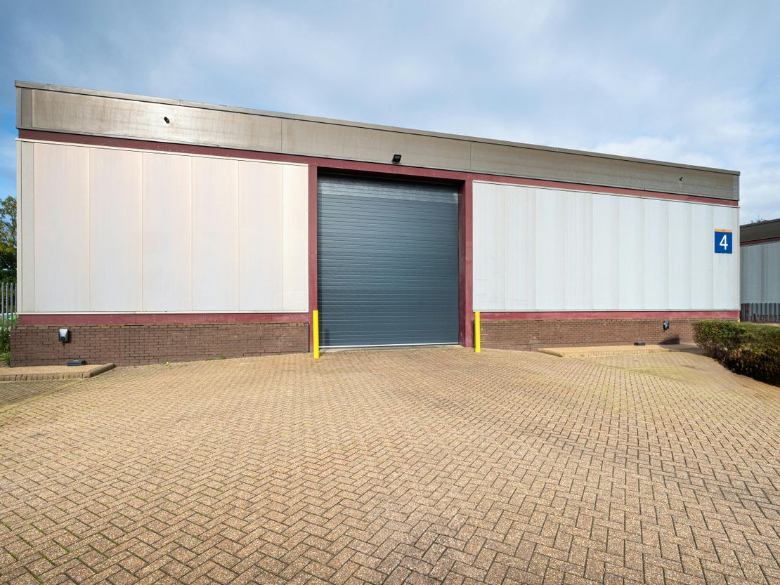 Unit 4 Monkton Park Industrial Estate, Farnham Trading Estate, Farnham, GU9 9PA