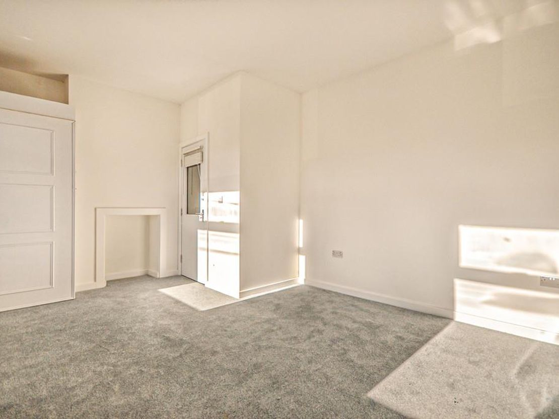 599-601 Wakefield Road, Waterloo, Huddersfield