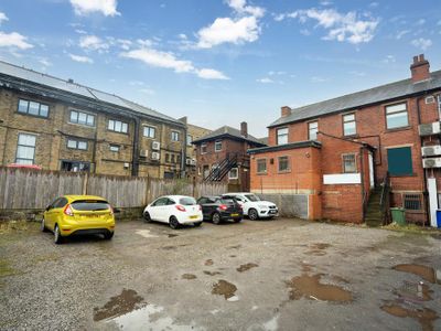 Property Image for 599-601 Wakefield Road, Waterloo, Huddersfield