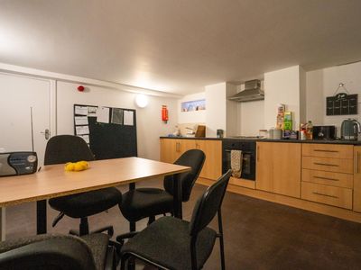 Property Image for 599-601 Wakefield Road, Waterloo, Huddersfield