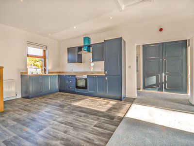 Property Image for 599-601 Wakefield Road, Waterloo, Huddersfield