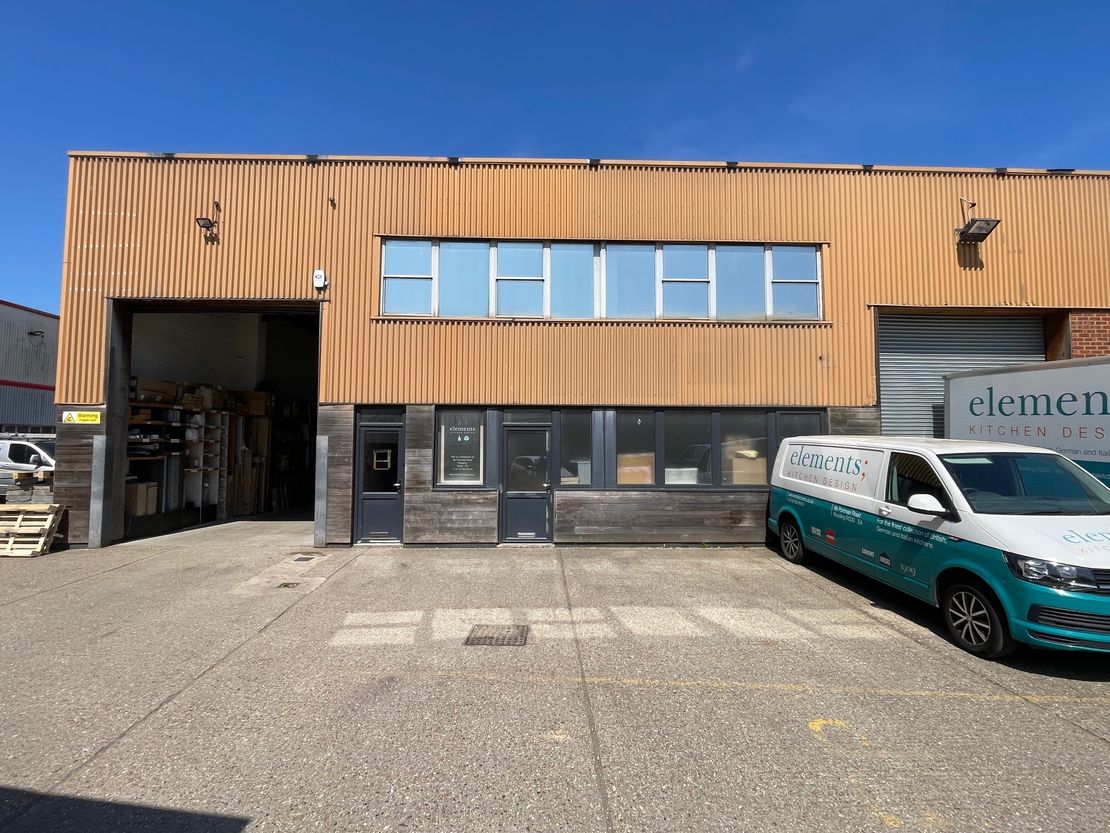 3 Loverock Rd, Reading RG30 1DZ