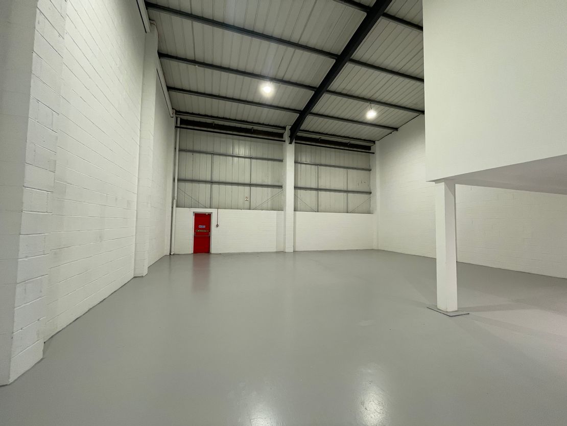Unit 1B Mayfield Trade Centre, Acre Rd, Reading