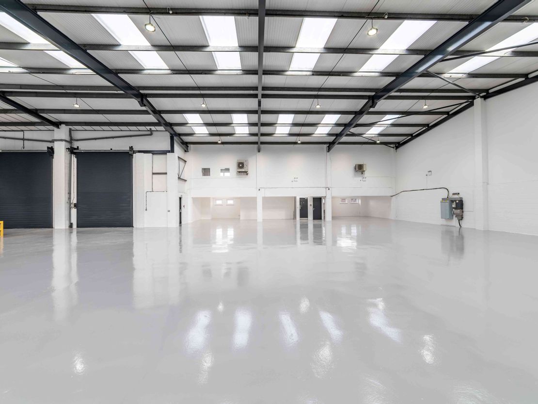 Unit 8 Heron Industrial Estate, Basingstoke Rd, Spencers Wood, Reading