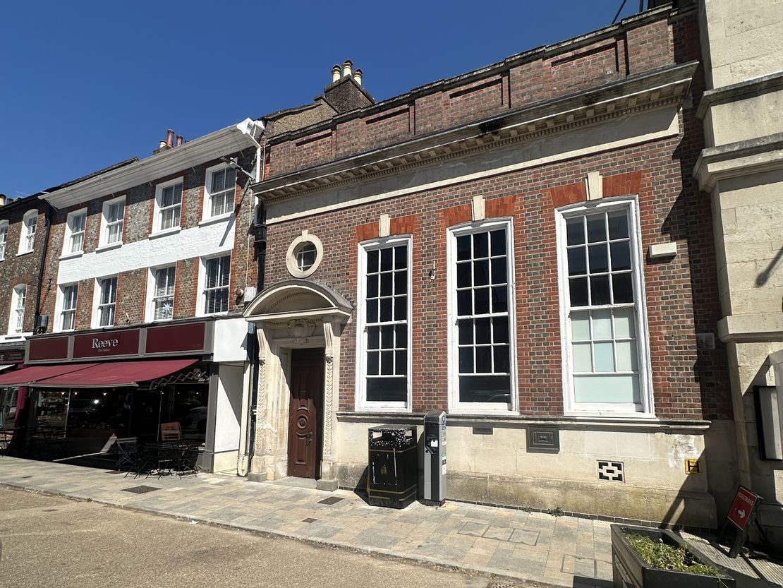 17 Market Place, Blandford Forum, Dorset, DT11 7AG