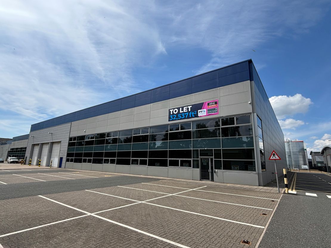 Unit 2 Horizon Point, Swallowdale Lane, Hemel Hempstead, HP2 7FZ