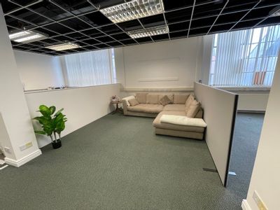 Property Image for Serviced Rooms, High Cross Building, Regent Street, Hinckley, Leicestershire, LE10 0AZ