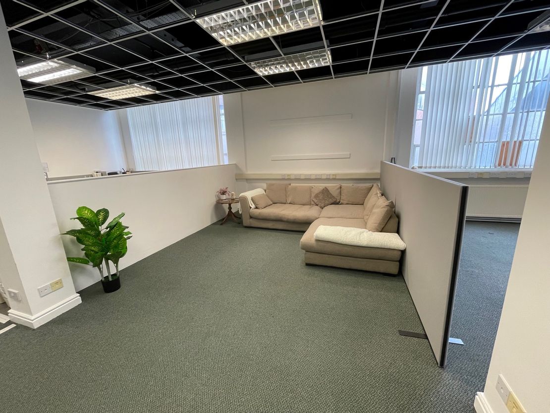 Serviced Rooms, High Cross Building, Regent Street, Hinckley, Leicestershire, LE10 0AZ