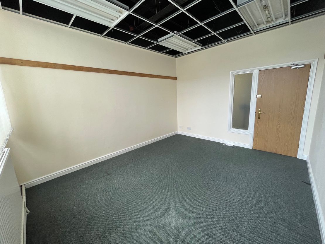 Serviced Rooms, High Cross Building, Regent Street, Hinckley, Leicestershire, LE10 0AZ