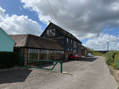 Property Image for The Barn, Court Lodge Farm, East Farleigh, Maidstone, Kent, ME15 0HQ