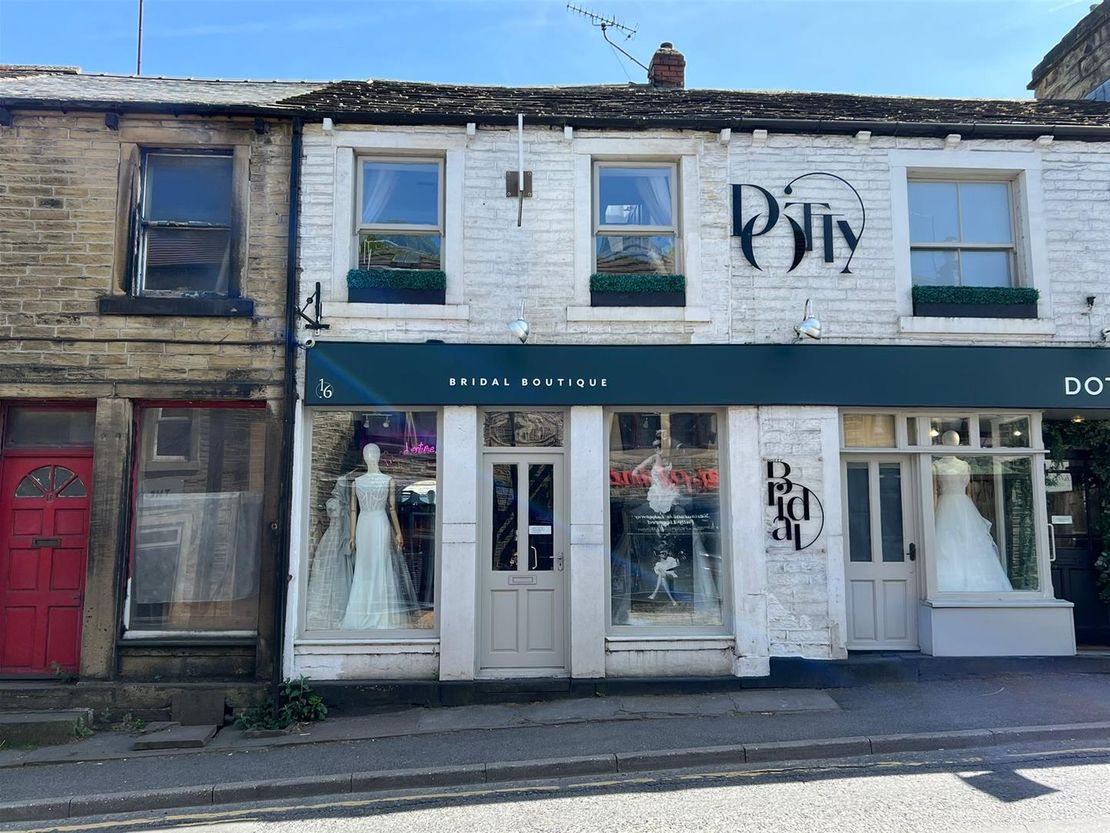16 Huddersfield Road, Holmfirth