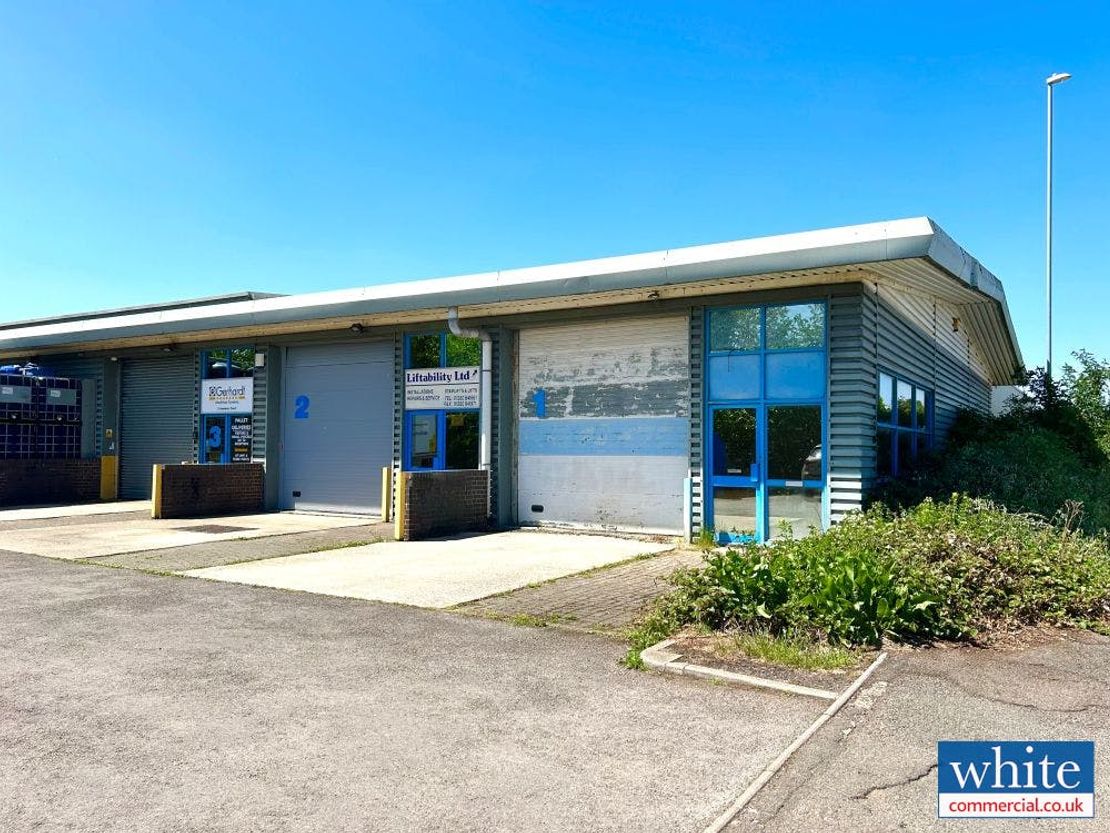 2 Avonbury Court, County Road, Brackley, NN13 7AX