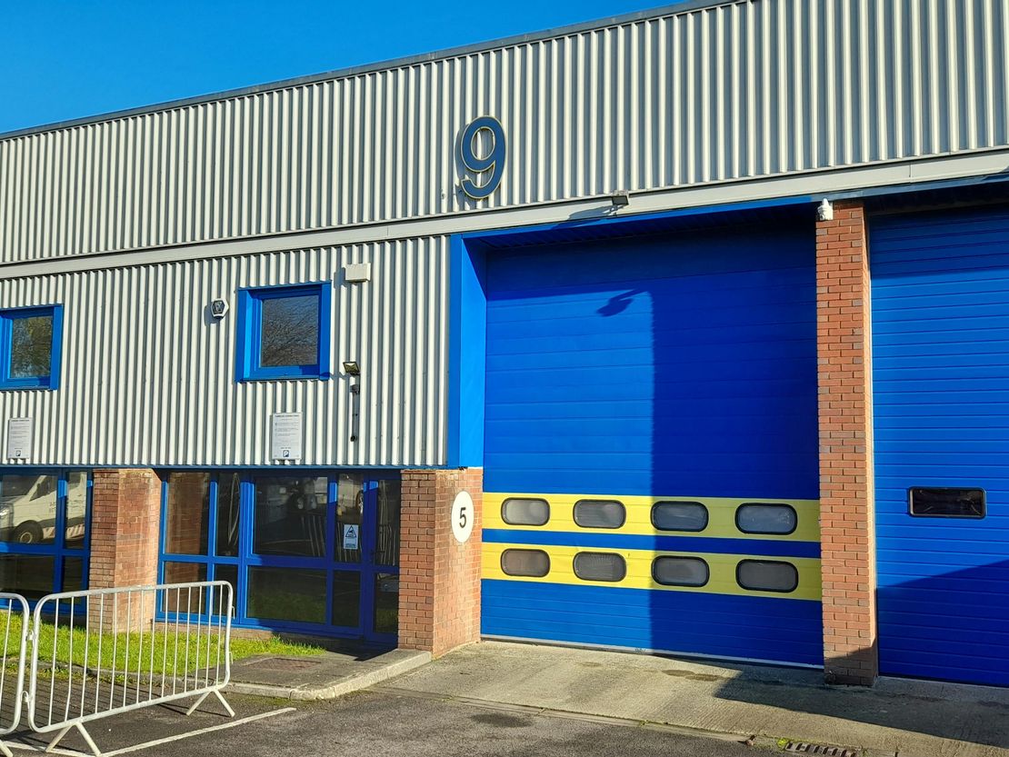 Units 8 & 9 Mayfield Avenue Industrial Estate, Fyfield Road, Weyhill, SP11 8HU
