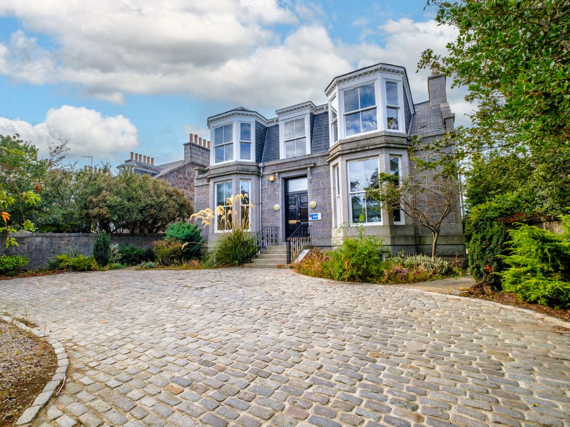 56 Carden Place, Aberdeen, Aberdeenshire, AB10 1UP