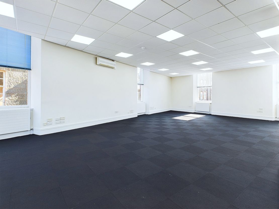 9 Golden Square, Aberdeen, Aberdeenshire, AB10 1RB