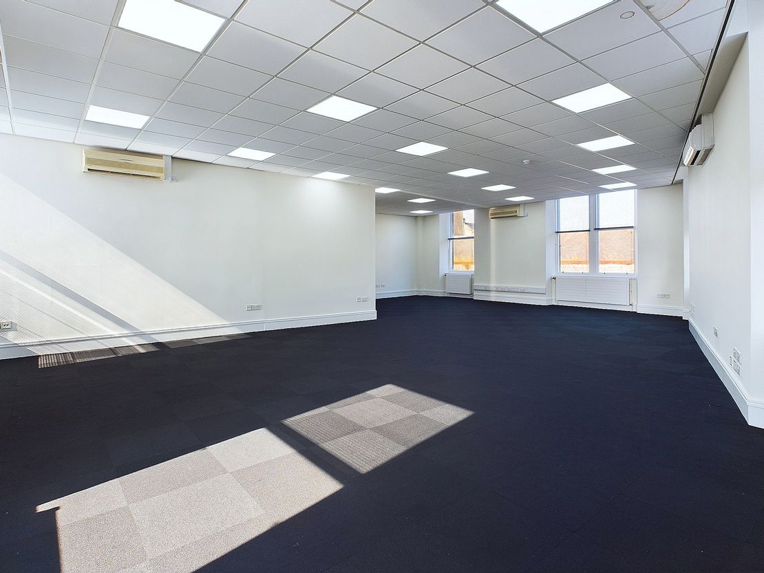 9 Golden Square, Aberdeen, Aberdeenshire, AB10 1RB