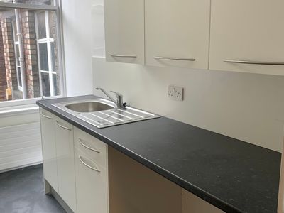 Property Image for 9 Golden Square, Aberdeen, Aberdeenshire, AB10 1RB