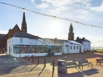 Property Image for 28 Bath Street, Largs, North Ayrshire, KA30 8BL