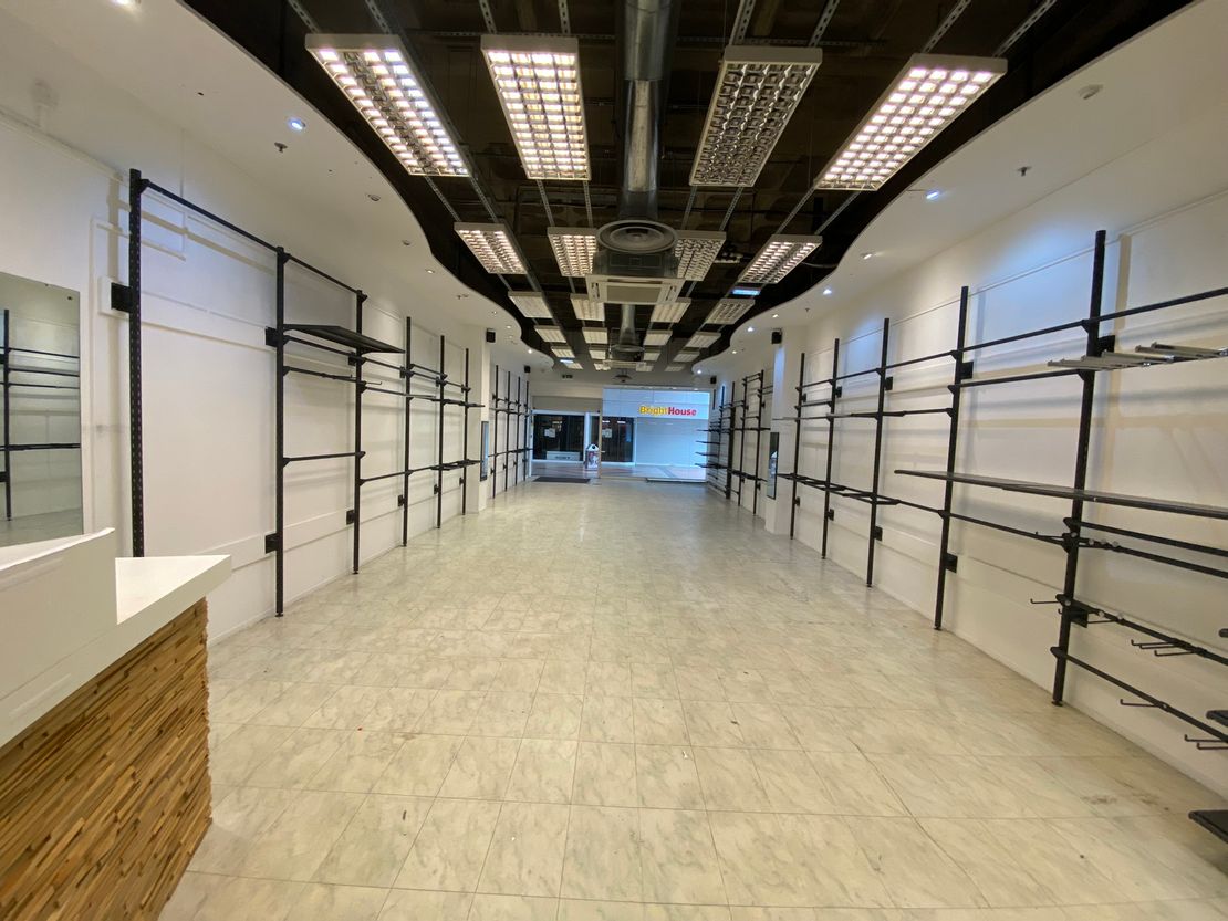 Unit 17, Loreburne Shopping Centre, High Street, Dumfries, Dumfries & Galloway, DG1 2BD