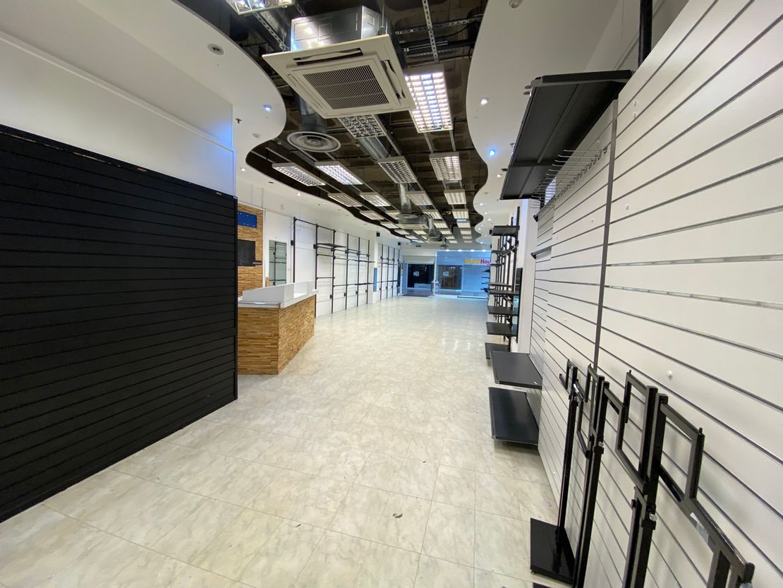Unit 17, Loreburne Shopping Centre, High Street, Dumfries, Dumfries & Galloway, DG1 2BD