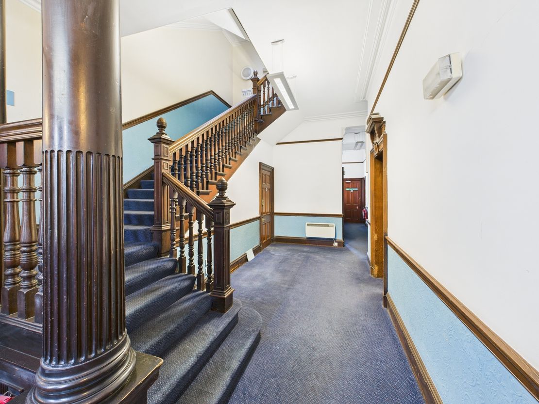 1 Queens Gardens, Aberdeen, Aberdeenshire, AB15 4YD