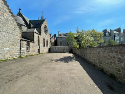 Property Image for 1 Queens Gardens, Aberdeen, Aberdeenshire, AB15 4YD