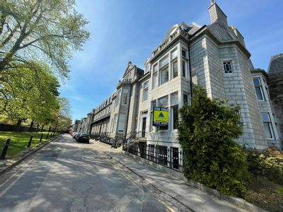 Property Image for 1 Queens Gardens, Aberdeen, Aberdeenshire, AB15 4YD