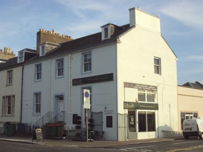 Property Image for 16 Wellington Square, Ayr, South Ayrshire, KA7 1EZ