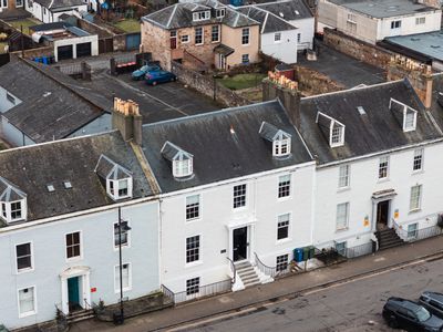 Property Image for 21 Wellington Square, Ayr, South Ayrshire, KA7 1EZ