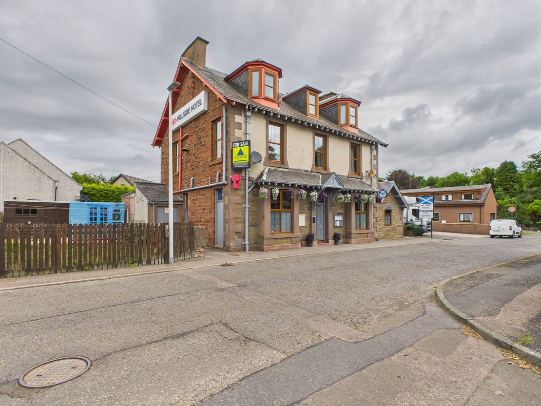 Hillside Hotel, Kinnaber Road, Hillside, Montrose, Angus, DD10 9HE