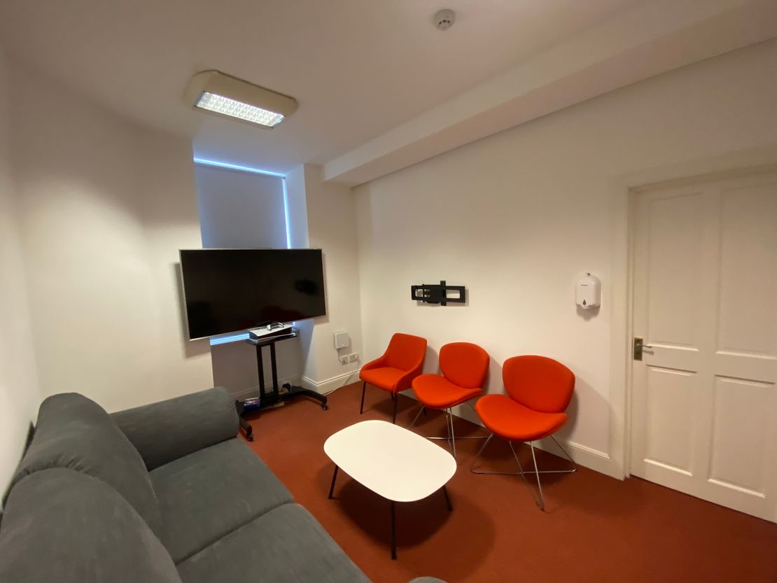 South Charlotte Street, 14, Edinburgh, EH2 4AX