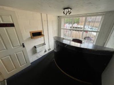 Property Image for Unit 4, Longshot Industrial Estate, Bracknell, RG12 1RL
