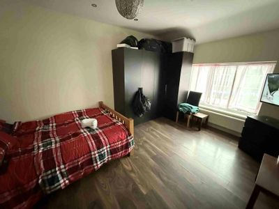 Property Image for 109 High Street, Newcastle, ST5 1PS