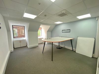 Property Image for 3a The Courtyard 6 London Road, Newbury, West Berkshire, RG14 1AX