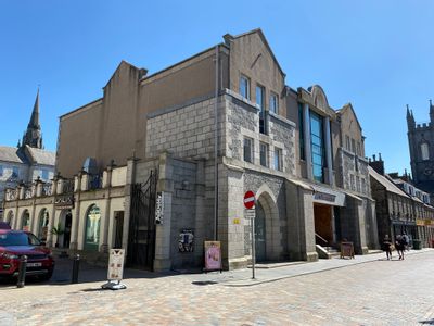 Property Image for Nandos & Laila Restaurant, The Academy, Belmont Street, Aberdeen, Aberdeenshire, AB10 1LB