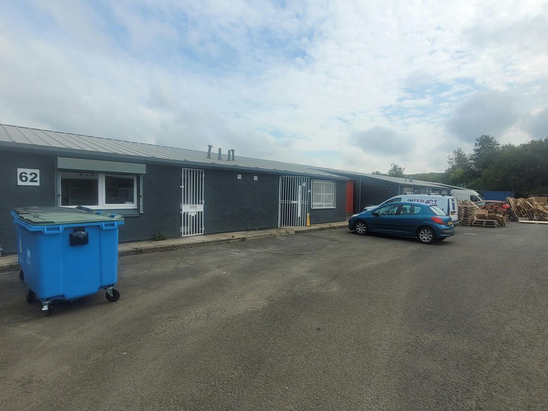 42 - 62 Telford Place, Lenziemill Industrial Estate, Cumbernauld, G67 2AX